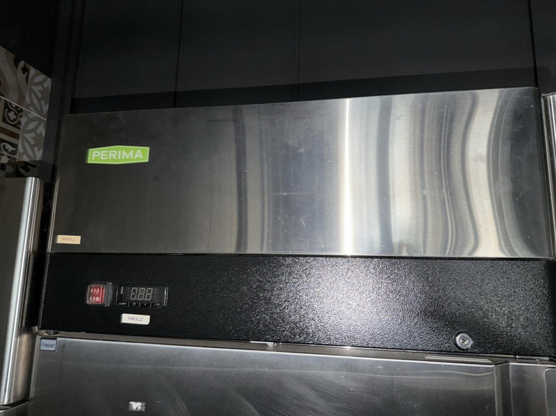 Frys Perima MBF8113, 670 l