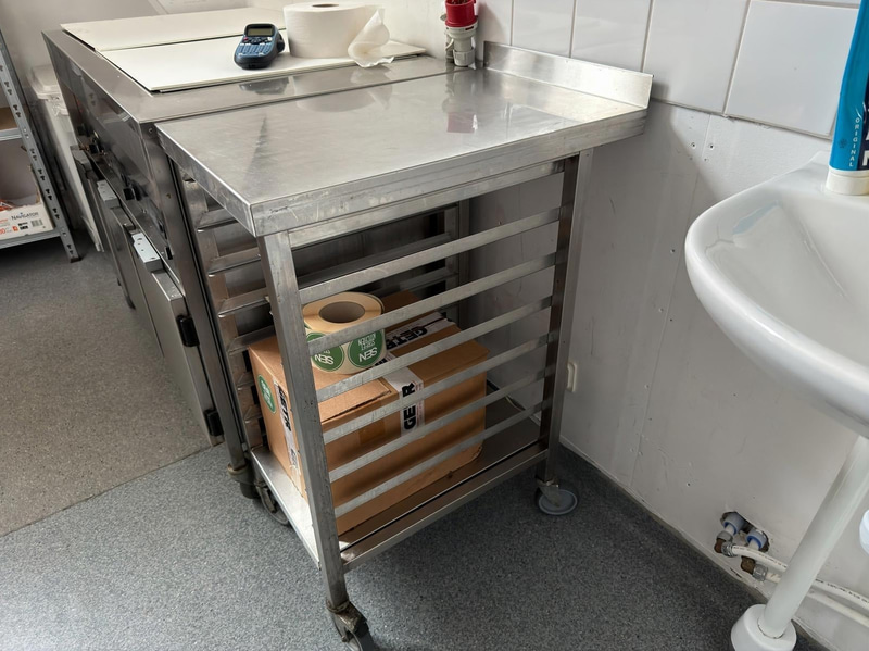 Stainless steel tray rack on wheels
