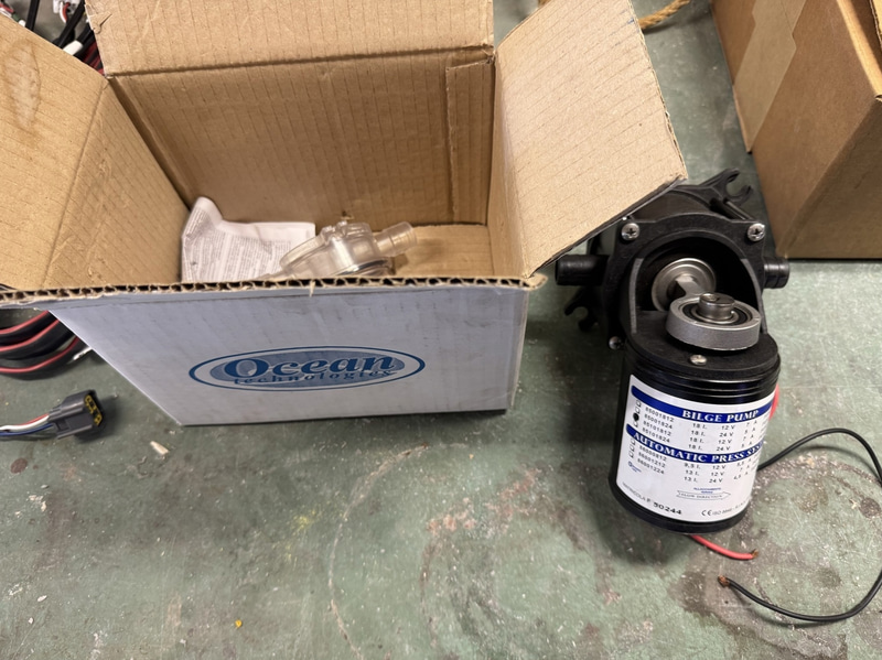 Membranpump Ocean Technologies, 12V länspump