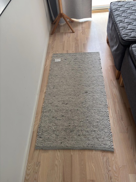 Contents of a fully furnished three-room apartment - see all images for full contents