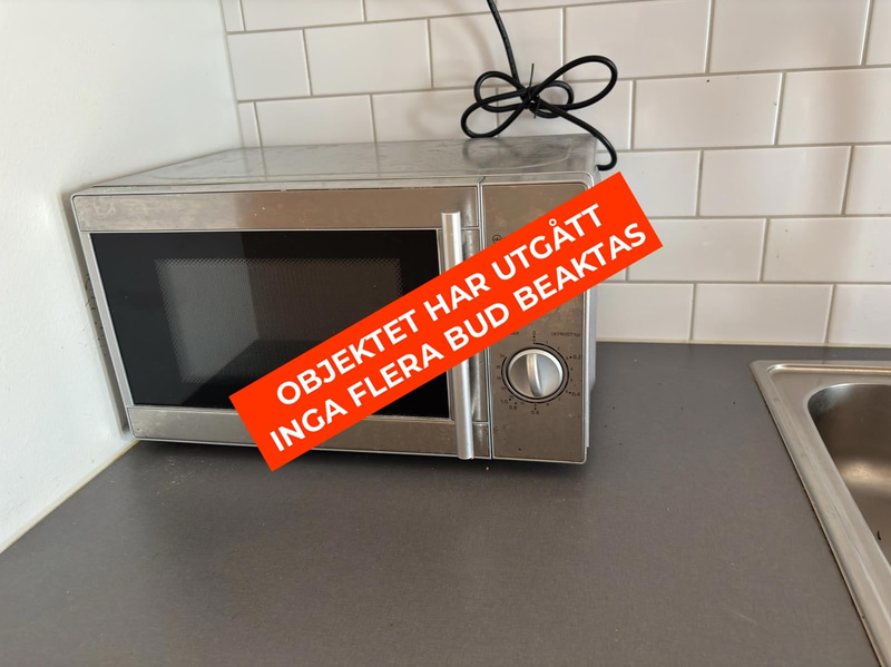 Inventarier till fullt möblerad enrummare - se alla bilder för komplett innehåll