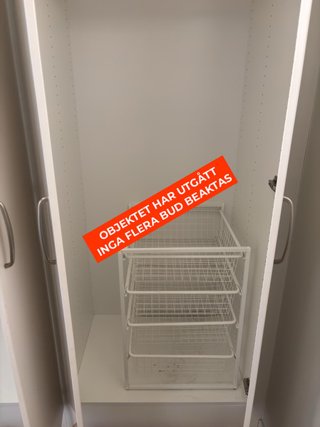 Inventarier till fullt möblerad enrummare - se alla bilder för komplett innehåll
