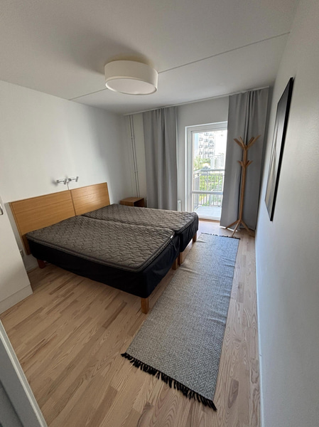 Contents of a fully furnished three-room apartment - see all images for full contents
