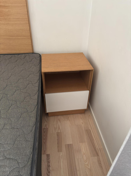 Contents of a fully furnished four-room apartment - see all images for the complete contents