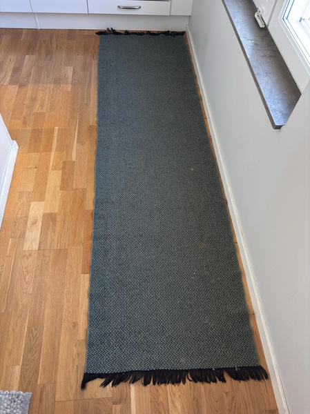 Contents of a fully furnished four-room apartment - see all images for complete contents