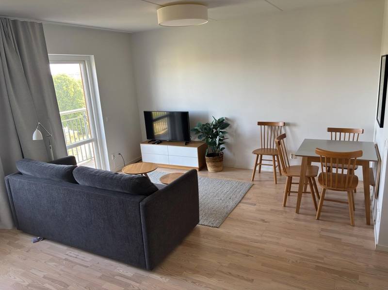 Contents of a fully furnished three-room apartment - see all photos for complete contents