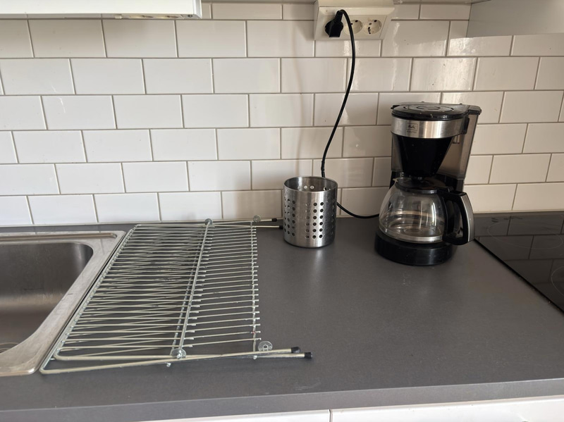 Contents of a fully furnished four-room apartment - see all images for full contents
