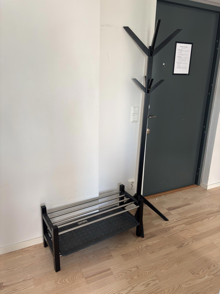 Contents of a fully furnished four-room apartment - see all images for full contents