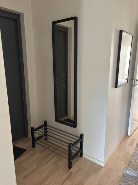 Contents of a fully furnished three-room apartment - see all images for the complete contents