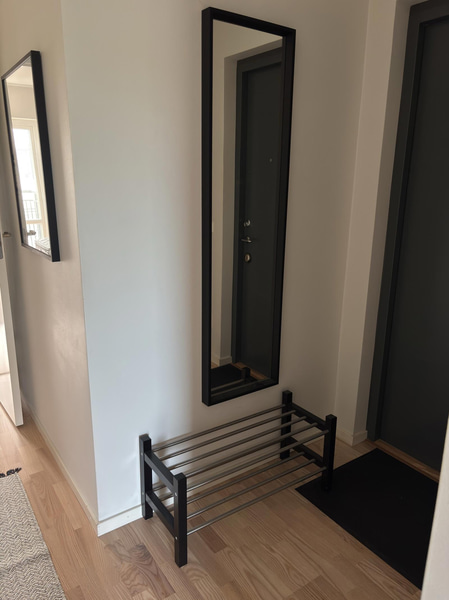 Contents of a fully furnished three-room apartment - see all photos for the full contents