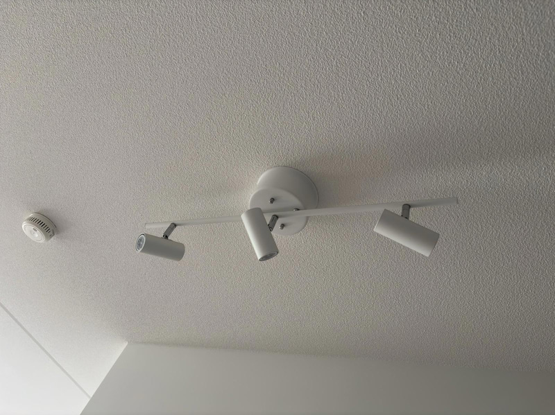 Contents of a fully furnished three-room apartment - see all photos for the full contents