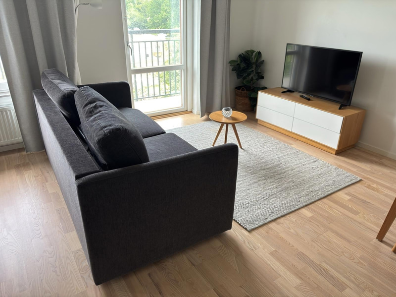 Contents of a fully furnished three-room apartment - see all photos for the full contents