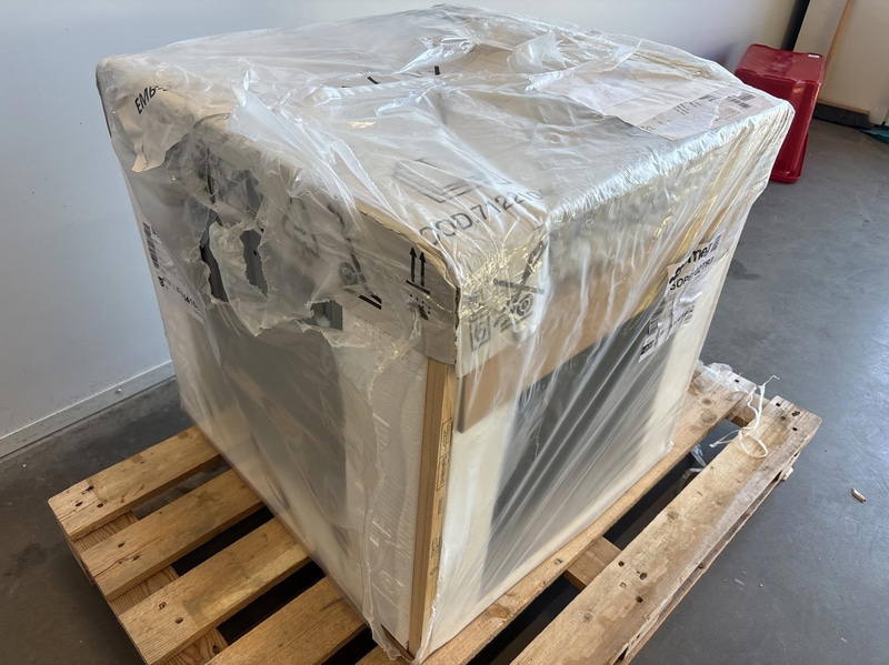 Termoventilerad ugn Smeg Svart, Linea SOP6102TB3