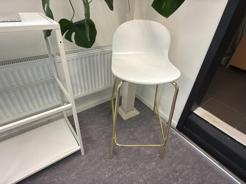 Teeth whitening equipment, treatment chair, etc.