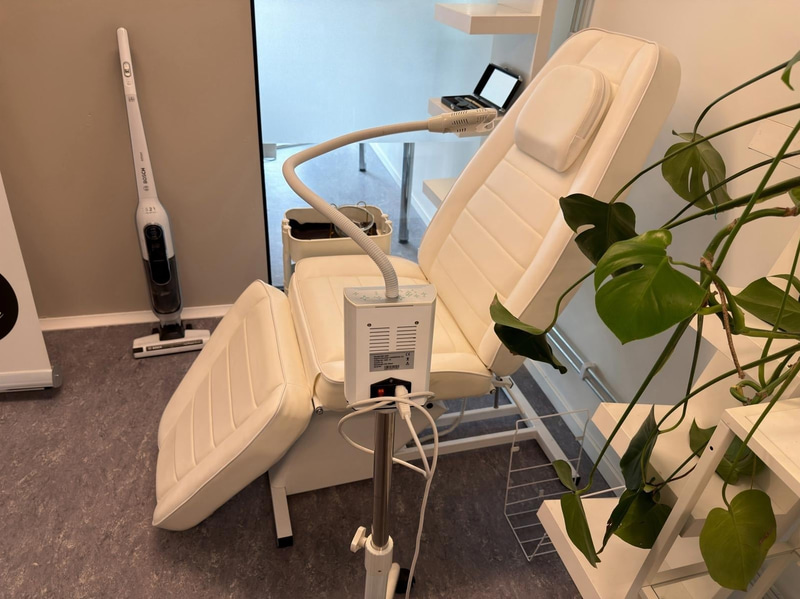 Teeth whitening equipment, treatment chair, etc.
