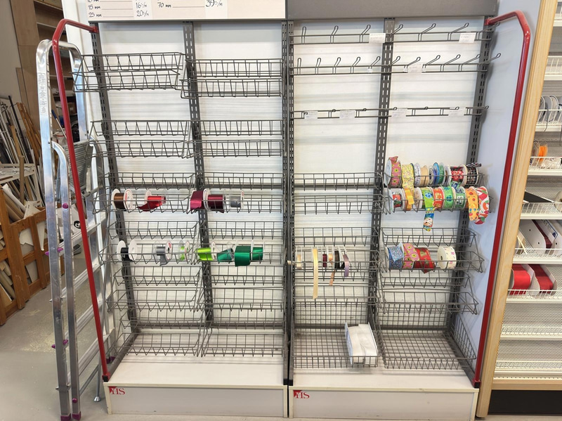 Parti med diverse sytillbehör - se alla bilder för innehåll