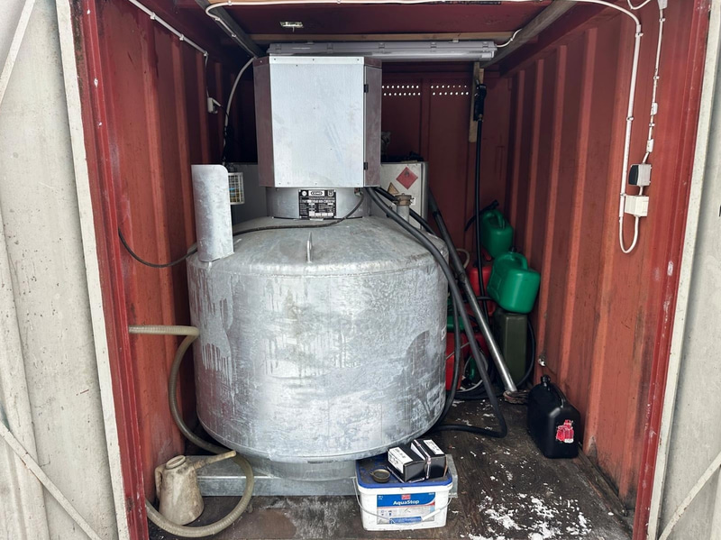 Tankstation i container bensin 1000 lit Diesel 1000 liter godkända tankar och avluftning