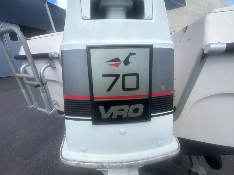 Motorbåt Ryds 530DC med Johnson 70 hk 2-takt. Längd: 5.3 m. -1988