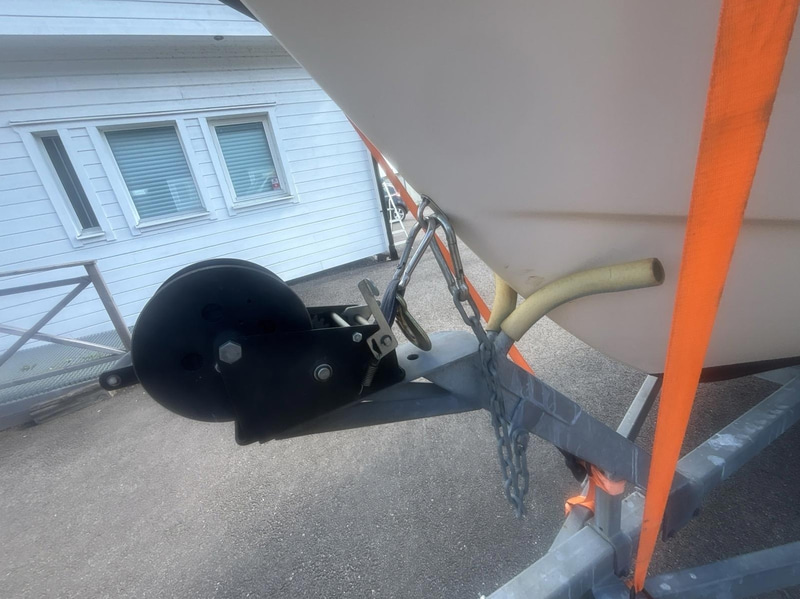 Motorbåt Ryds 530DC med Johnson 70 hk 2-takt. Längd: 5.3 m. -1988
