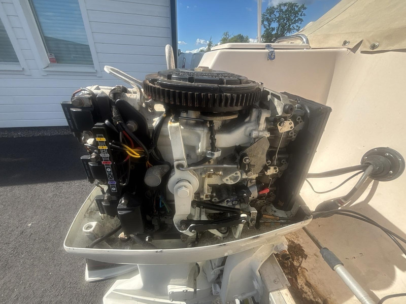 Motorbåt Ryds 530DC med Johnson 70 hk 2-takt. Längd: 5.3 m. -1988