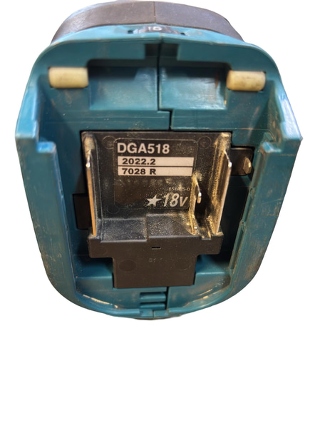 Tool lot, 4 Makita 18V angle grinders