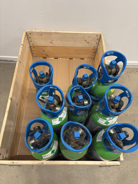 Gas cylinder