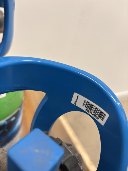 Gas cylinder