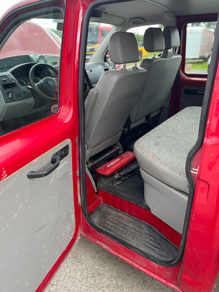 Flakbil Volkswagen Transporter Chassi Dubbelhytt 2.0 TDI -2010