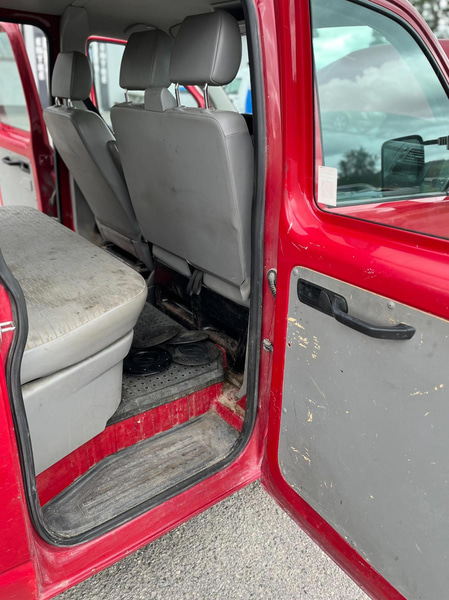 Flakbil Volkswagen Transporter Chassi Dubbelhytt 2.0 TDI -2010