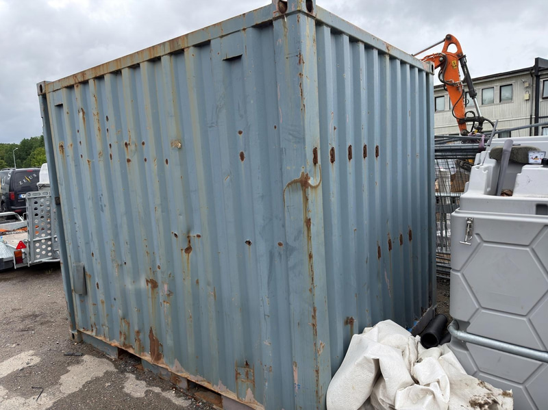 Container 10 fot ed innehåll från åkeri