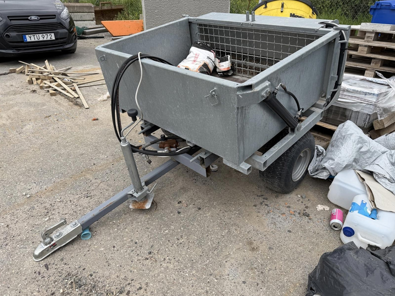 Hydraulic grit spreader, untested