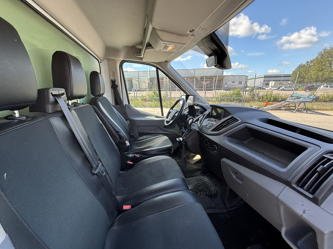 Ford Transit 350 Chassis Cab 2.0 TDCi SelectShift -2018 | Zepro