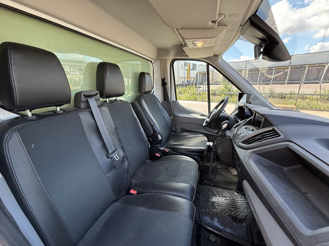 Ford Transit 350 Chassis Cab 2.0 TDCi SelectShift -2018 | Zepro