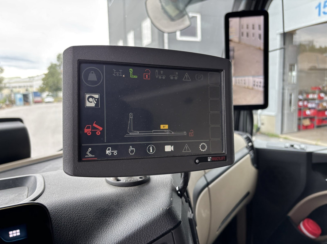 Hooklift truck Mercedes-Benz Actros 2853 -2020 | HIAB 21 tonnes