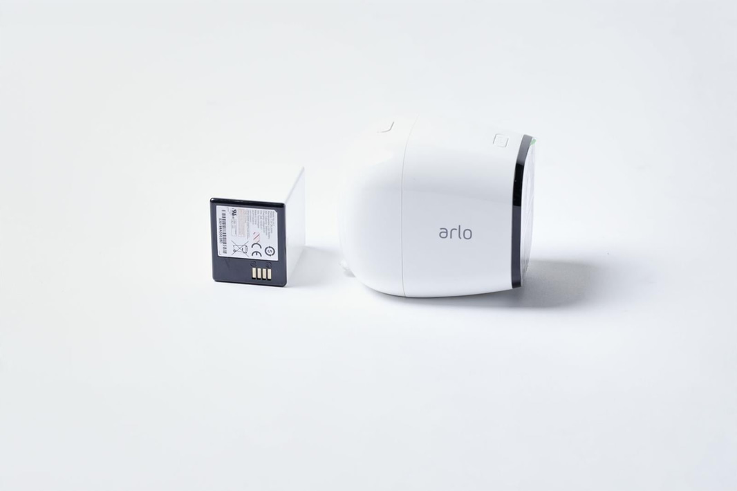 Övervakningskamera - Arlo Go 2 trådlös kamera, säljes utan vägfäste och kabel