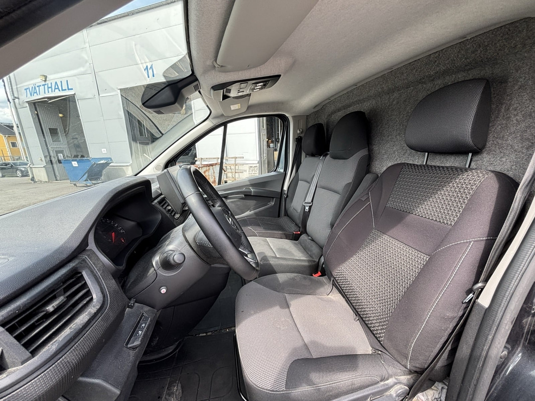 Skåpbil Nissan Primastar 3.0t 2.0 dCi DCT -2022 | Dragkrok