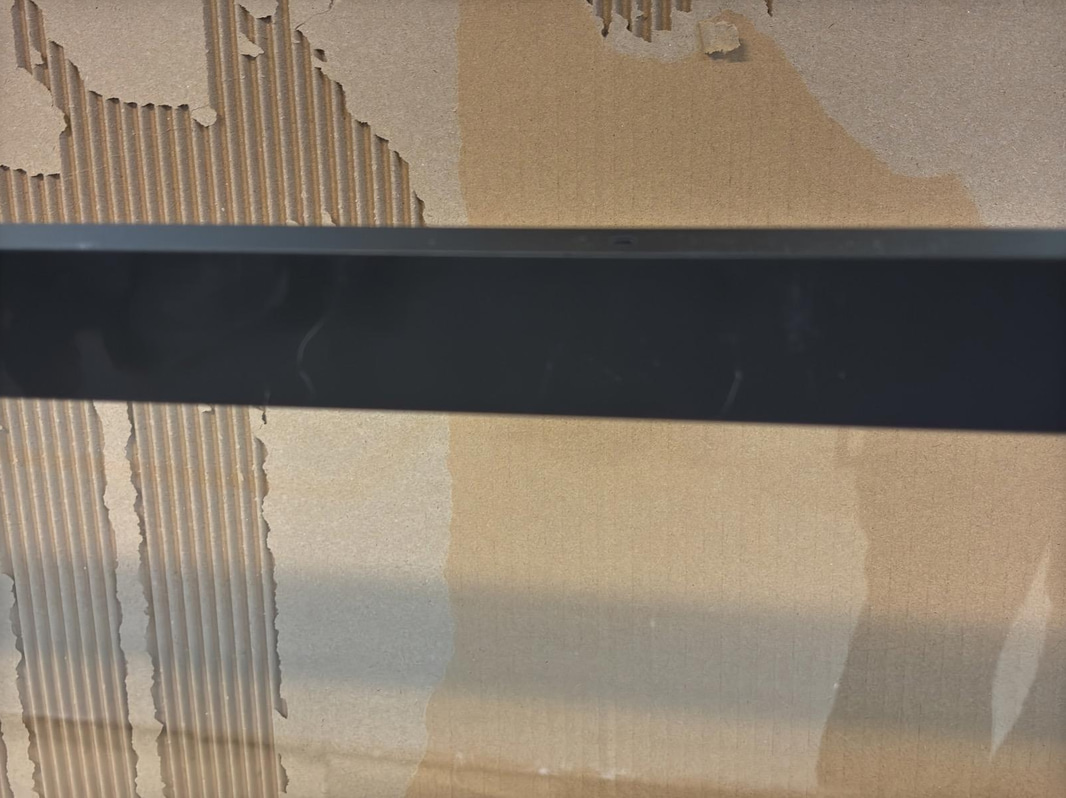 DUSCHVÄGG CAMARGUE FRAME MED SVARTA SPRÖJS 90 CM