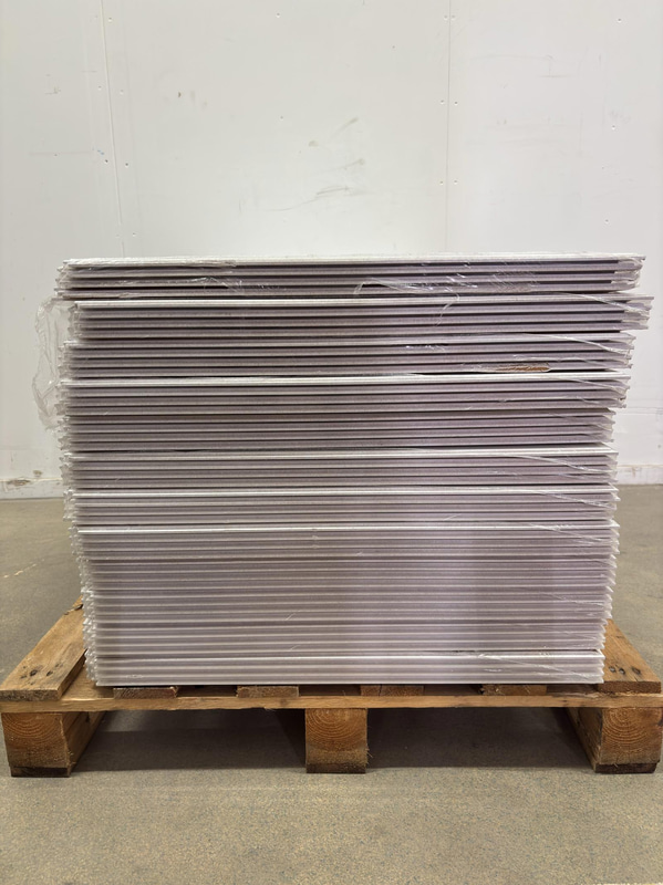 (NEW) Lot of Moelven Diskret Regina ceiling panels, 48 panels