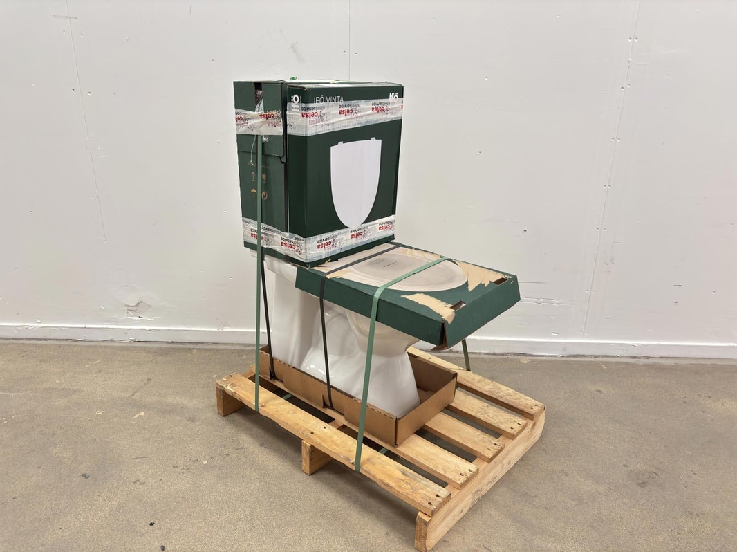 (NEW) IFÖ VINTA RIMFREE TOILET, S-TRAP, INCL. HARD SEAT