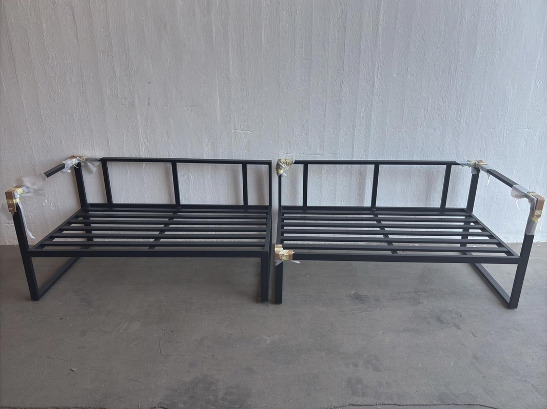 2 sofas incl. coffee table, Sensum Skepparholmen, black