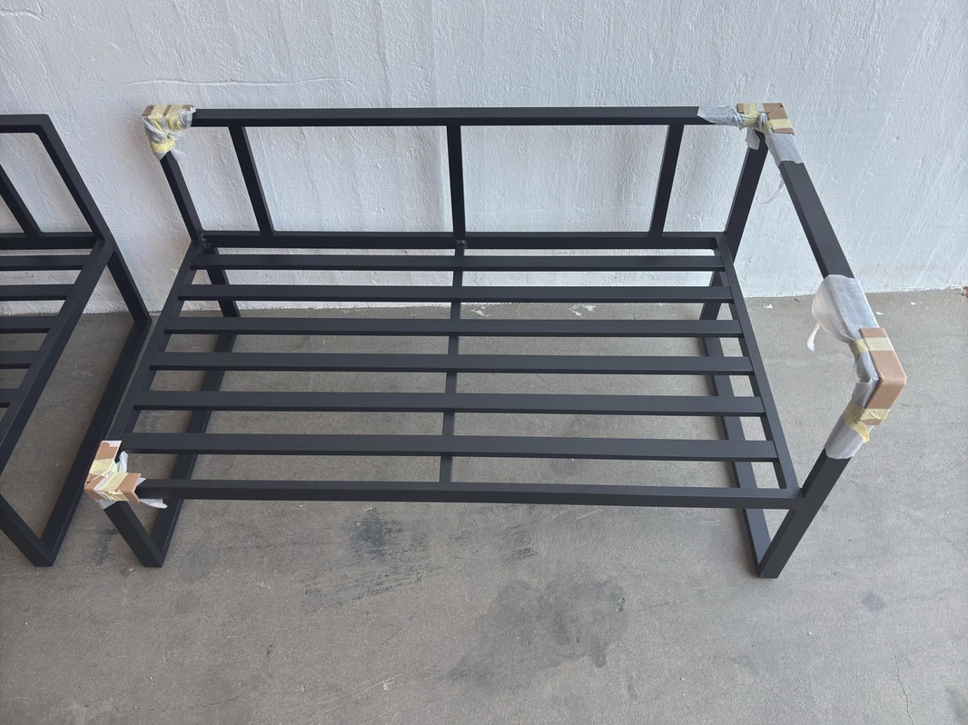 2 sofas incl. coffee table, Sensum Skepparholmen, black