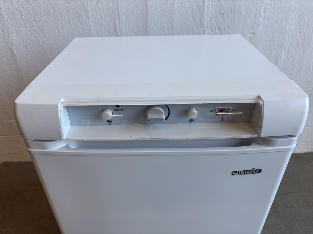 GASOLKYLSKÅP SUNWIND VENTUS 60 TOPPKONTROLL 46L VIT