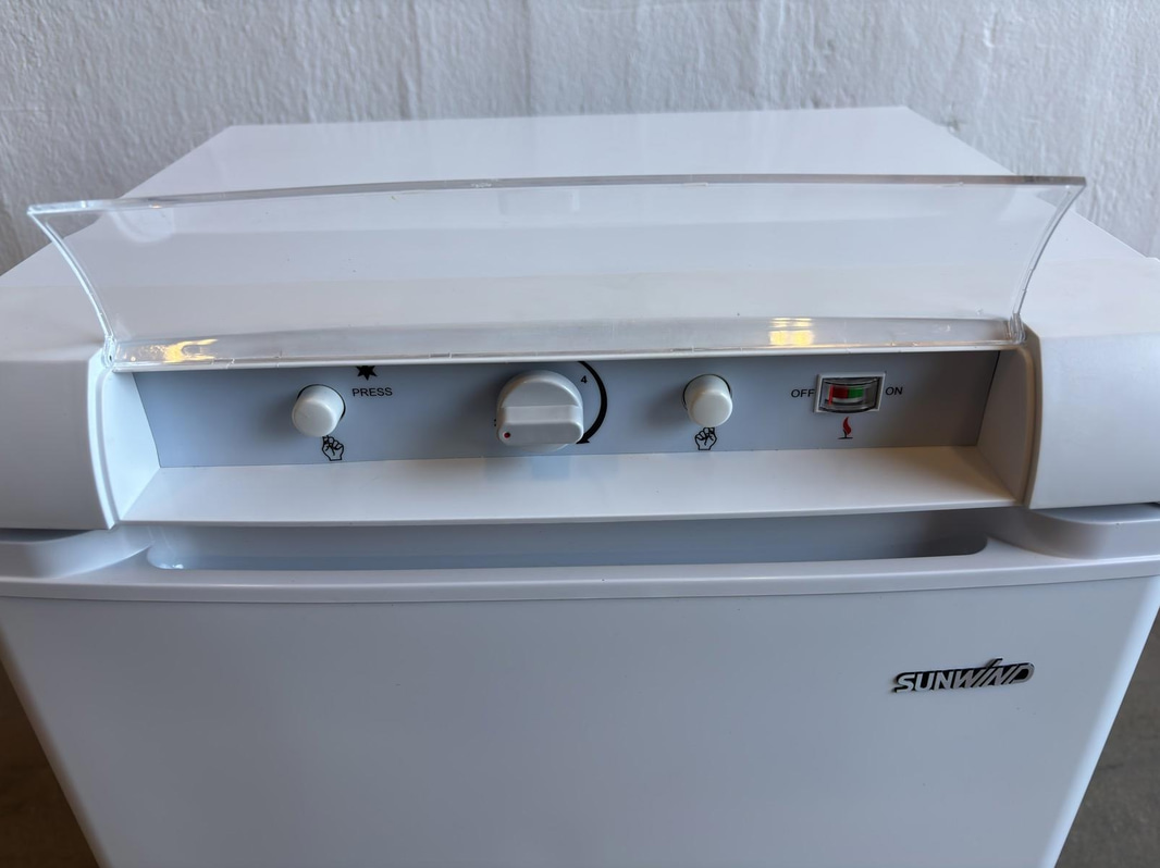 GASOLKYLSKÅP SUNWIND VENTUS 60 TOPPKONTROLL 46L VIT