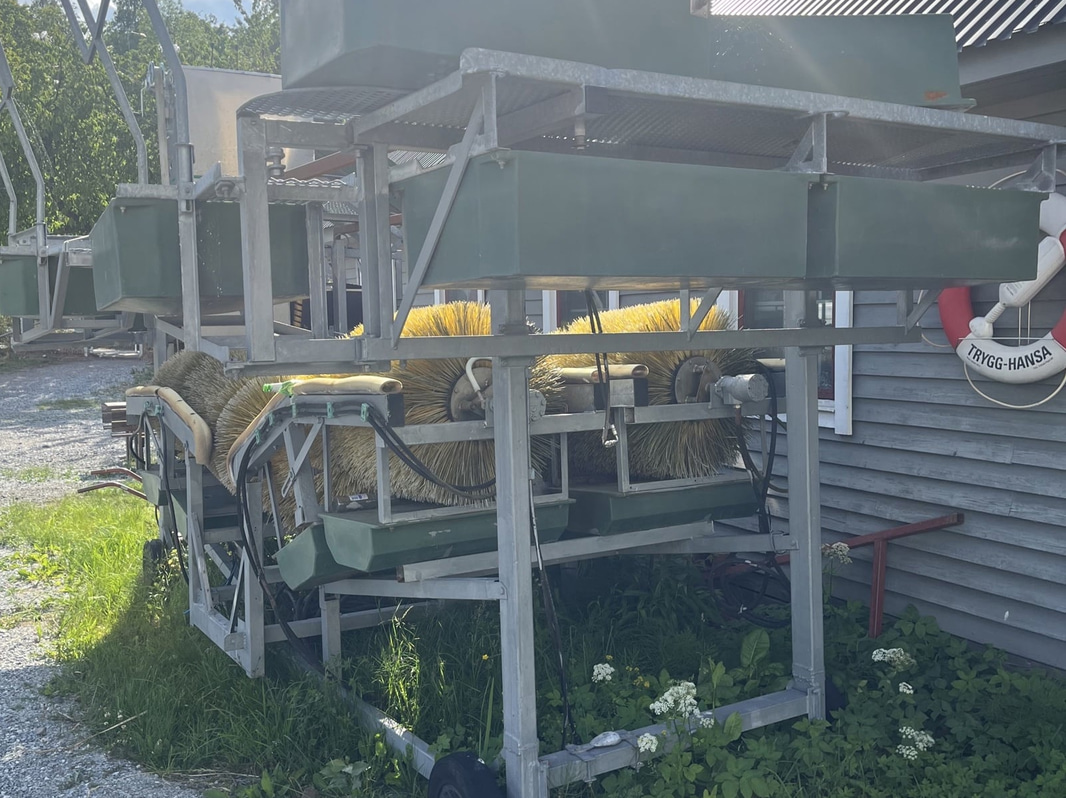 Båtbottentvätt, ombyggd för motorbåtar och segelbåtar med grund köl