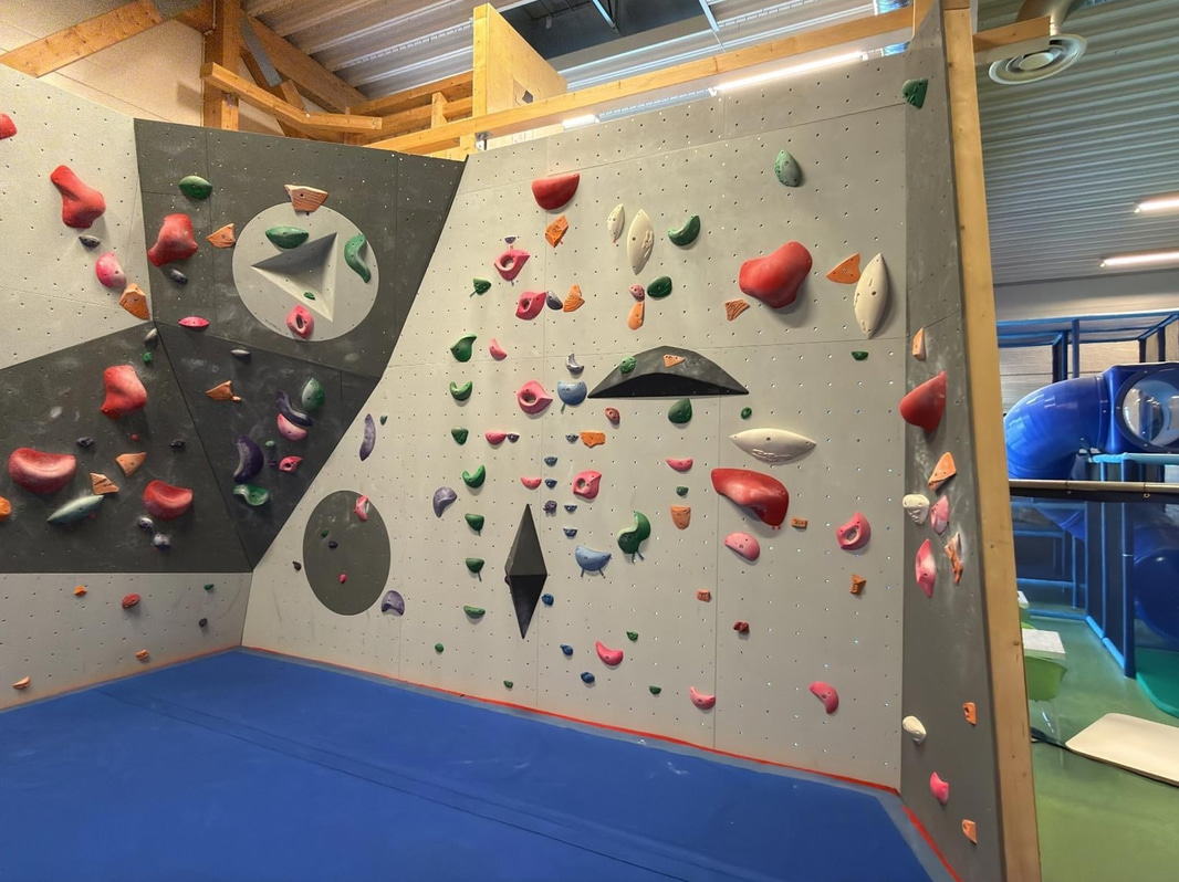 Bouldering Wall, T-Wall