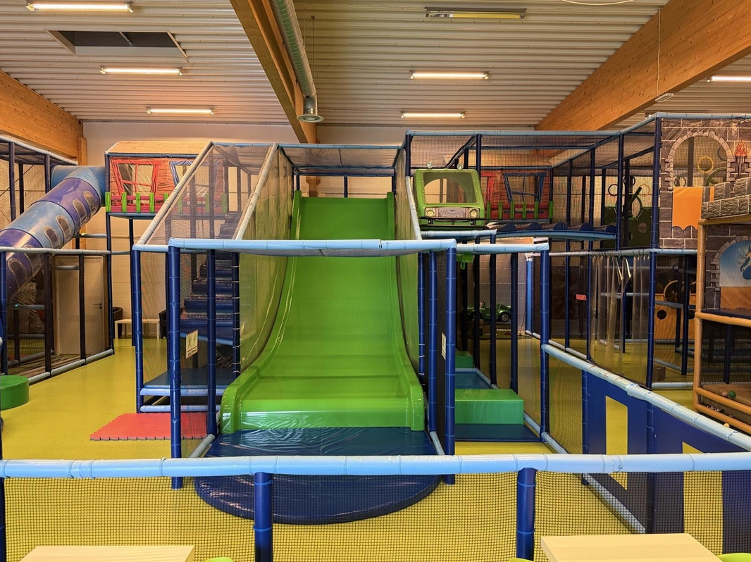 Large indoor playground, PlayCo, length approx. 37 metres