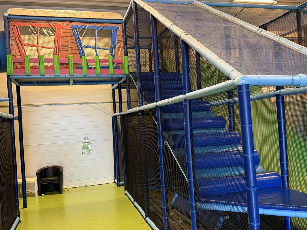Large indoor playground, PlayCo, length approx. 37 metres