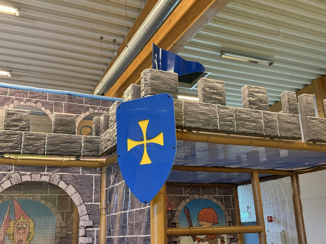 Large indoor playground, PlayCo, length approx. 37 metres