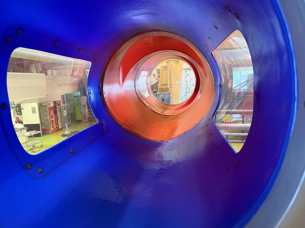 Large indoor playground, PlayCo, length approx. 37 metres