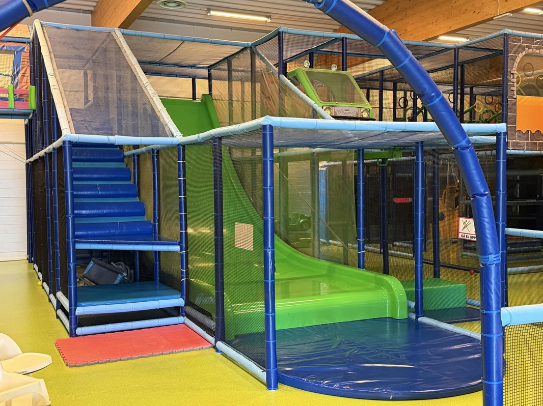 Large indoor playground, PlayCo, length approx. 37 metres